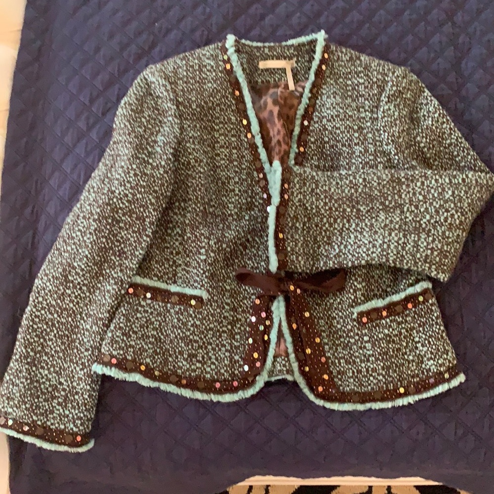 Ladies woven jacket size xl